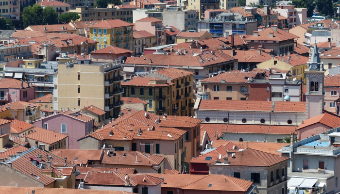 依云小镇最新疫情情况：让我们携手共同战胜疫情